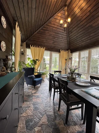 Lesnoy: Villa Romantica