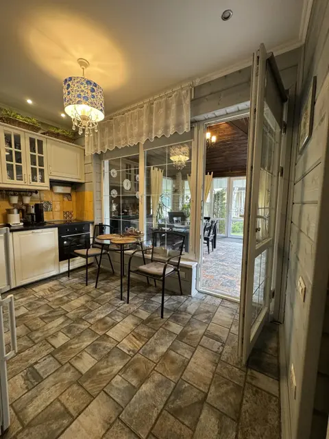 Lesnoy: Villa Romantica