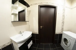 Тюмень: Na Fabrichnoj 9-7 Apartments