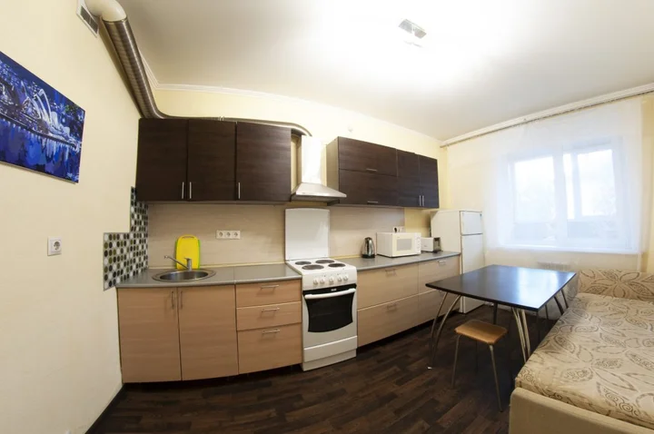 Тюмень: Na Fabrichnoj 9-7 Apartments