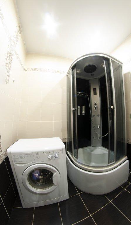 Тюмень: Na Fabrichnoj 9-7 Apartments
