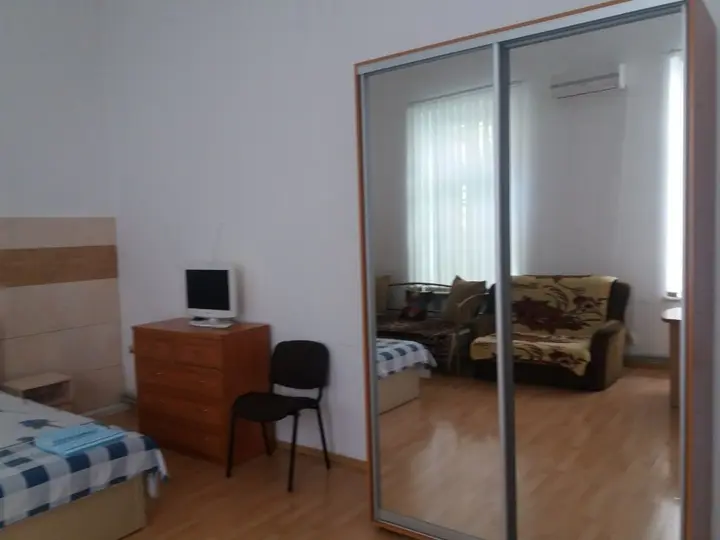 Симферополь: Апарт-отель на Хмельницкого