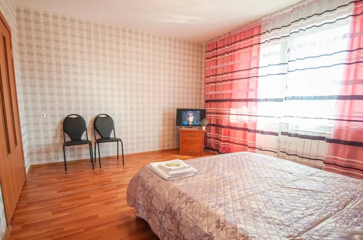 Красноярск: Апартаменты На Калинина 17-293