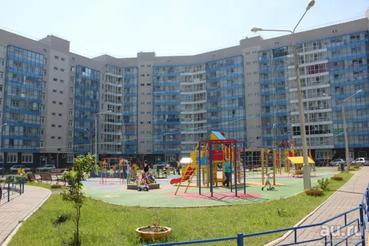 Красноярск: Апартаменты на Карамзина