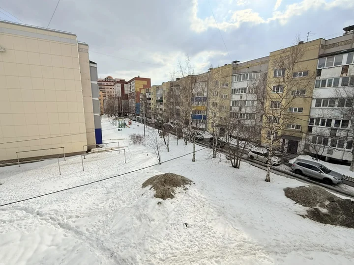 Южно-Сахалинск: Квартира Рента 65 на Ленина 329А
