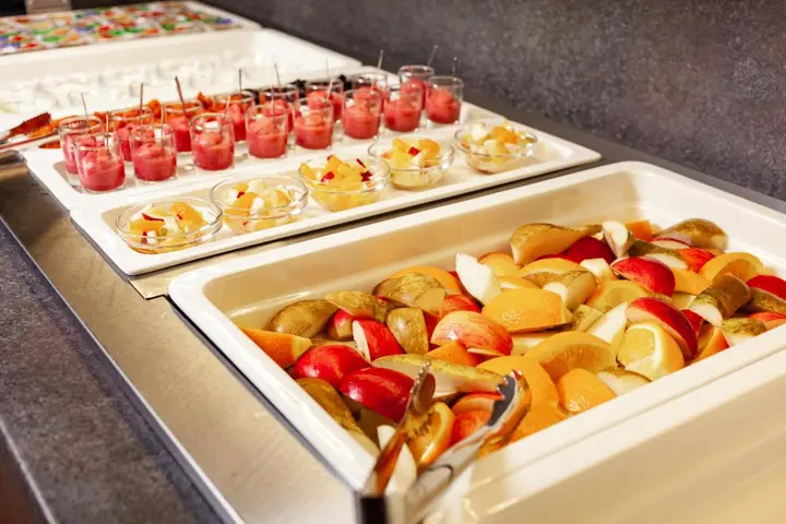 Озёрное: Отель 3*  Всесезонный курорт Манжерок