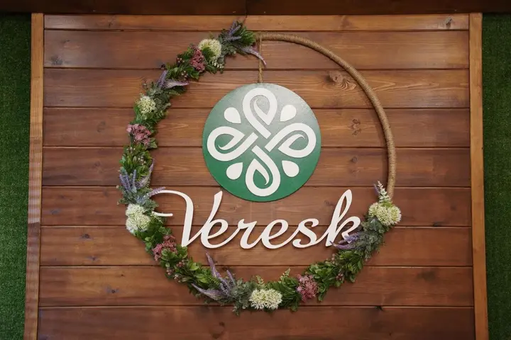 Манжерок: Отель Veresk