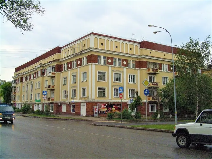 Кемерово: Апартаменты На Рукавишникова 14
