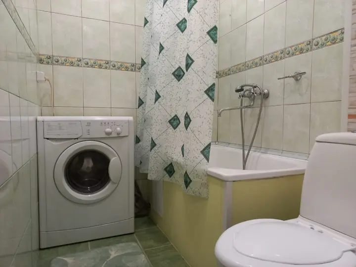 Красноярск: Апартаменты на Семафорной 239