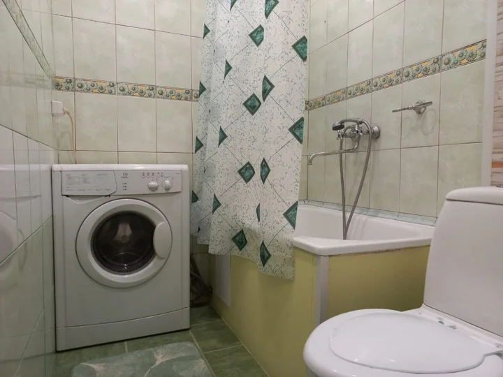 Красноярск: Апартаменты на Семафорной 239