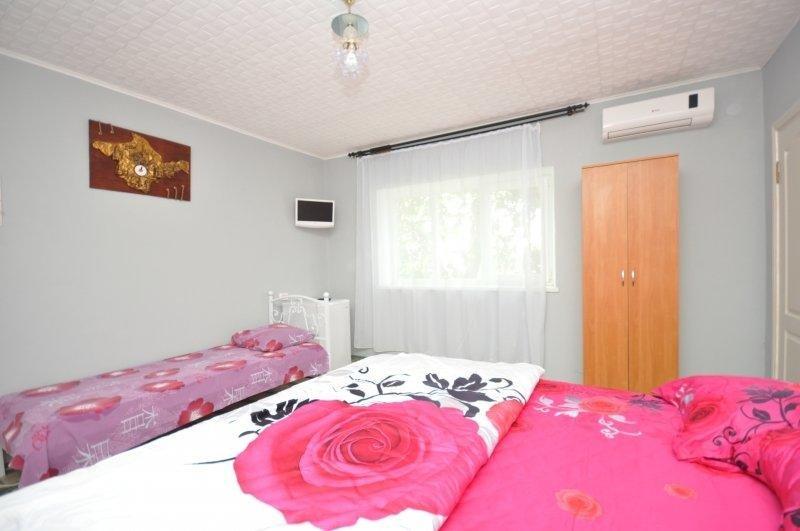 Николаевка: Nairi Guest House