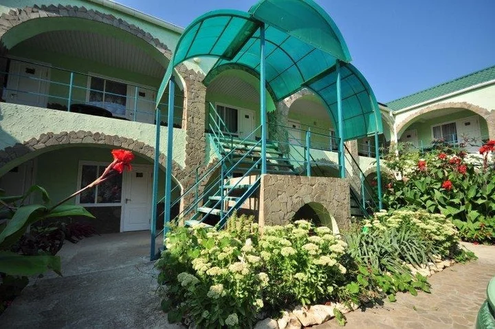 Николаевка: Nairi Guest House