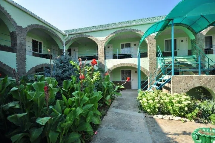 Николаевка: Nairi Guest House