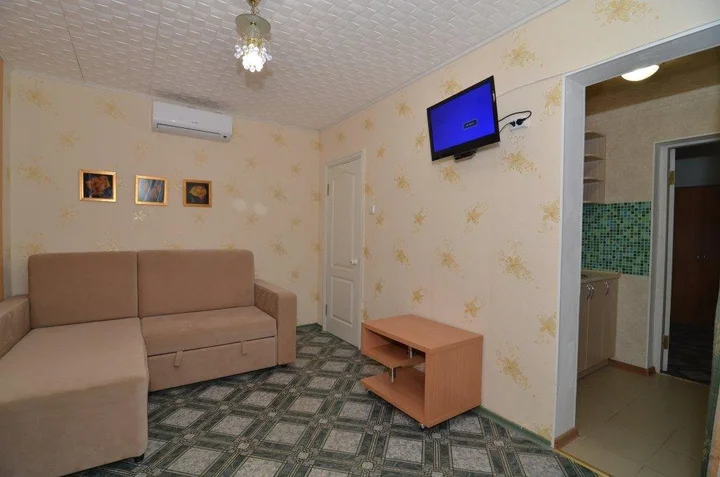 Николаевка: Nairi Guest House