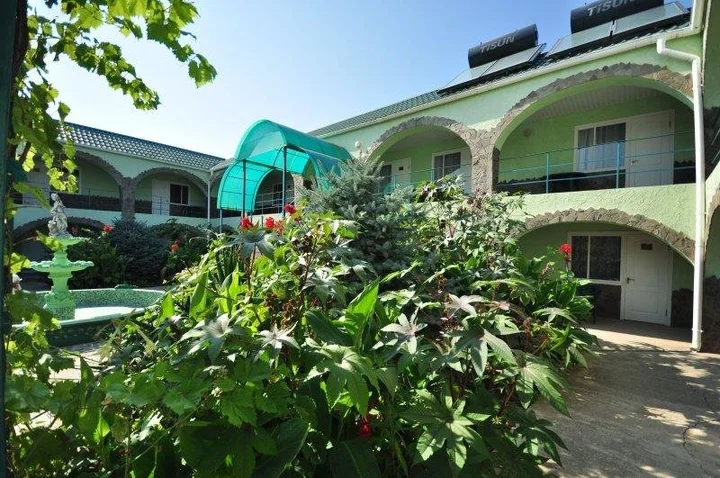 Николаевка: Nairi Guest House