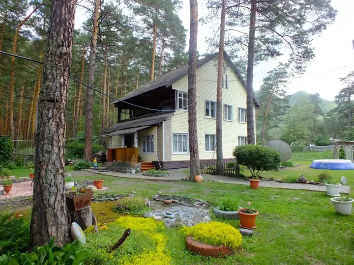 Чемал: Guesthouse V Sosnovom Boru