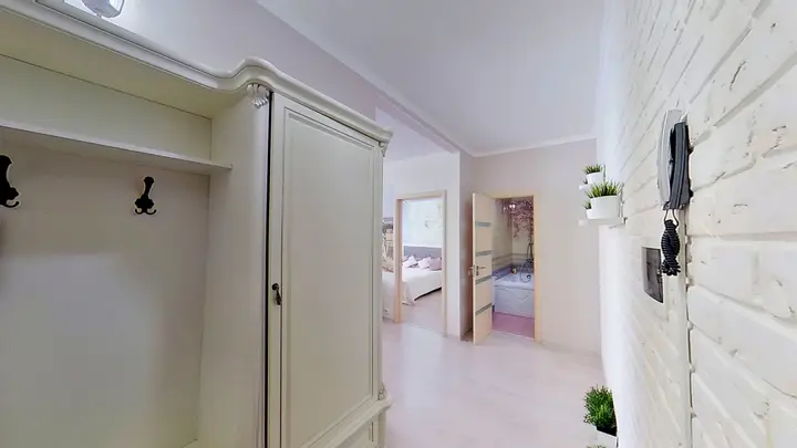 Симферополь: Апартаменты Нинель на Луговой
