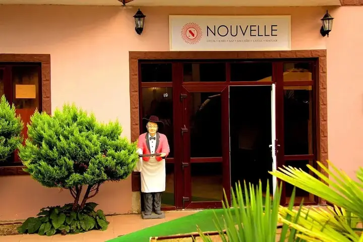 Вардане: Hotel Nouvelle