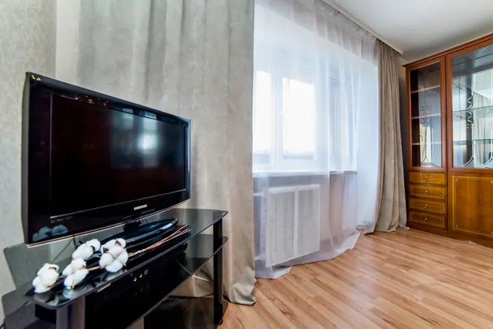Екатеринбург: Апартаменты Новаторов 1