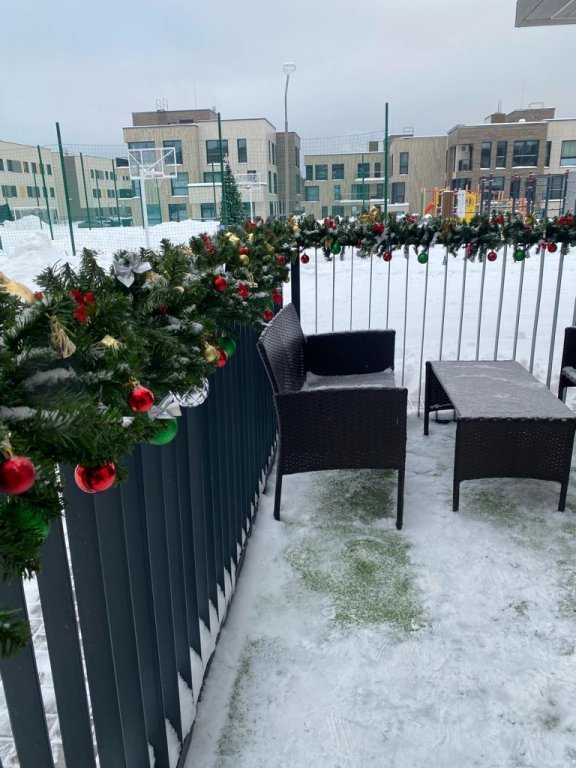 Сярьги: Апартаменты Охта Парк Ohta Loft Apartments с террасой