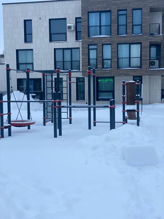 Сярьги: Апартаменты Охта Парк Ohta Loft Apartments с террасой
