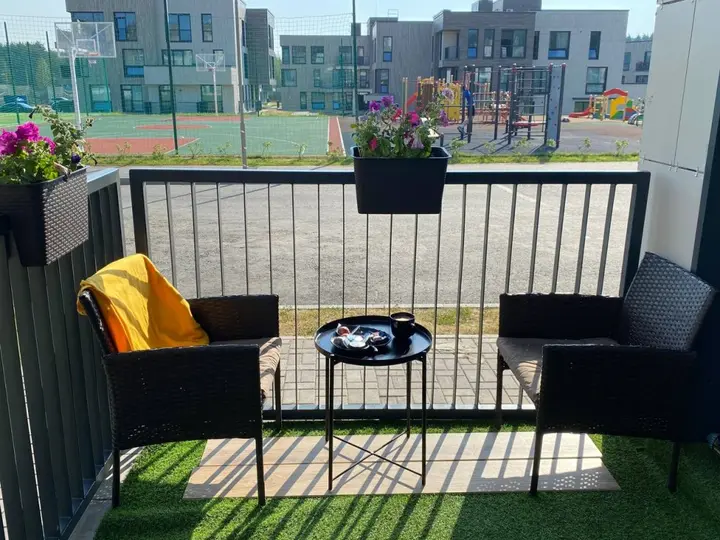 Сярьги: Апартаменты Охта Парк Ohta Loft Apartments с террасой