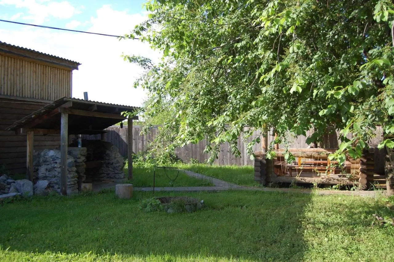 Соузга: Solnechnoye podvorye