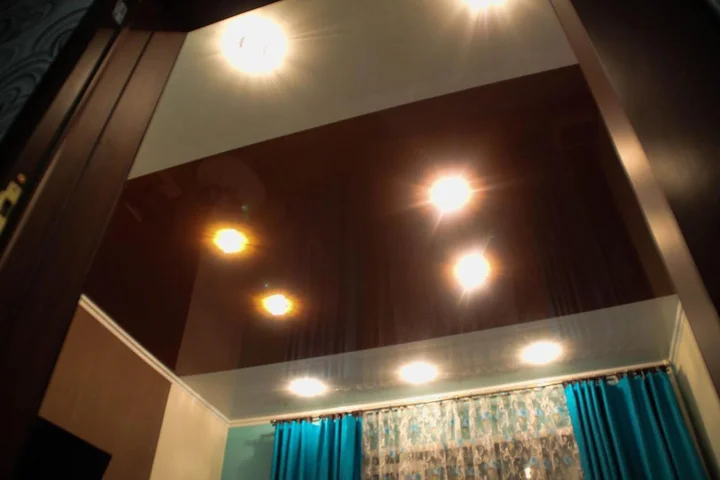 Горно-Алтайск: Mini-Hotel Kommunisticheskiy