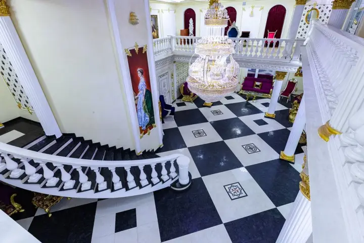 carousel image 3