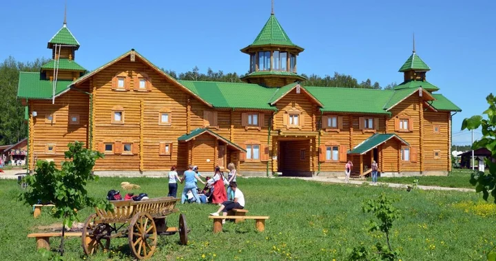 Петрово: Подворье Этномир