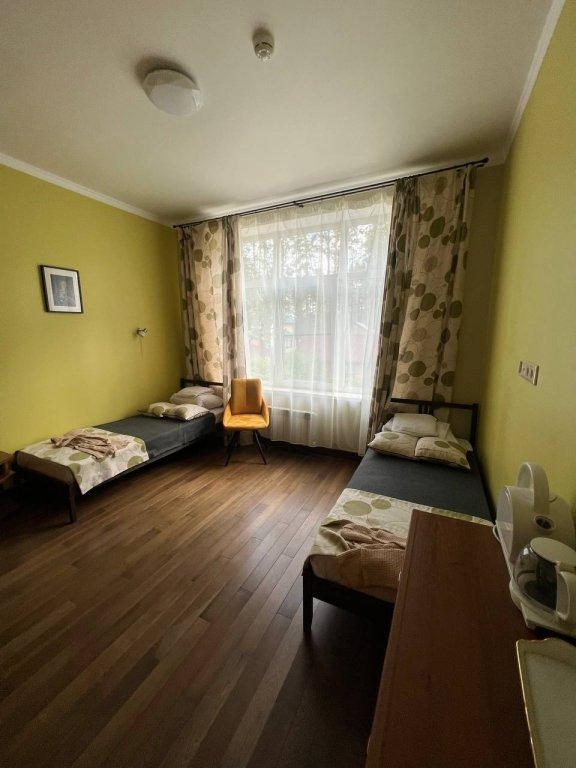 Первоуральск: Гостевой дом Резиденция Радость