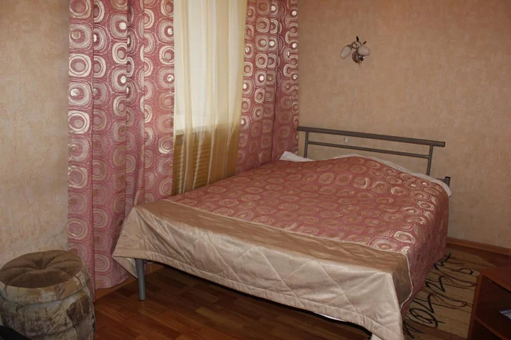 Барнаул: Лалетин