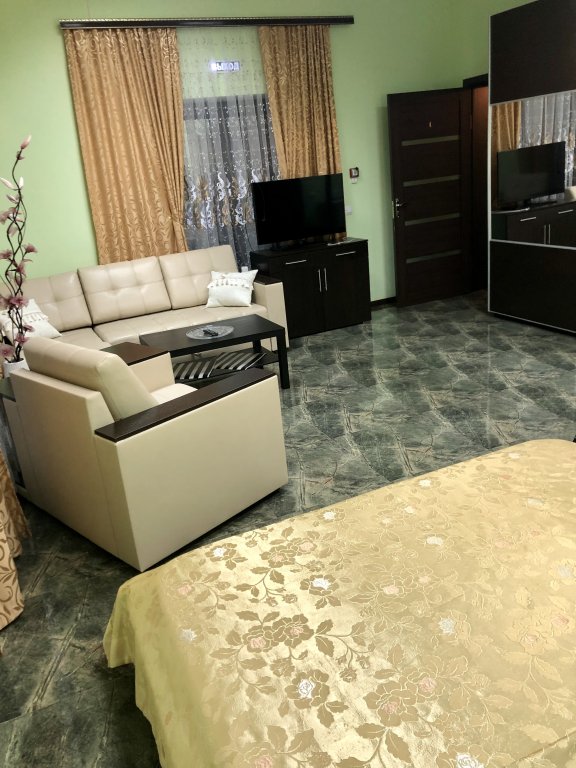 Ейск: Гостевой Дом СанБах