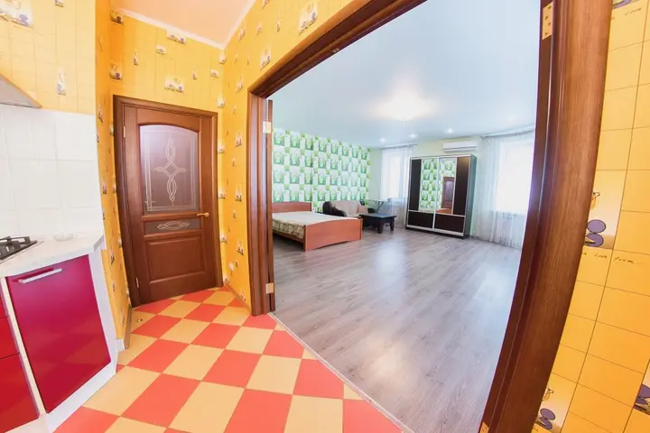 Саратов: Апартаменты Saratov Lights на Мичурина 47