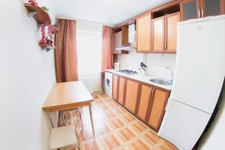 Саратов: Апартаменты Saratov Lights на Разина 62/76