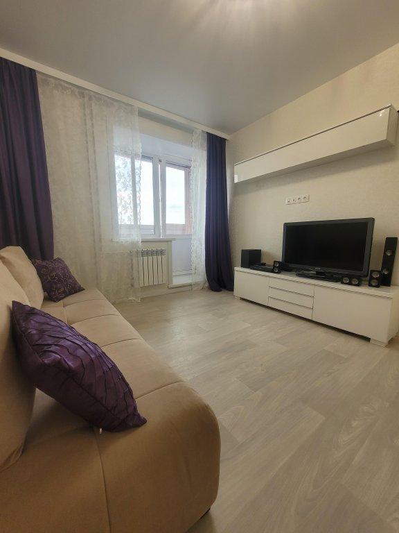 Квартира трехкомнатные Be Home на Седова — фото 1