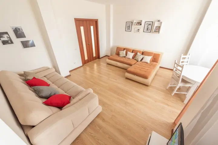 Екатеринбург: Son I Dush Na Strelochnikov 2 Apartments	