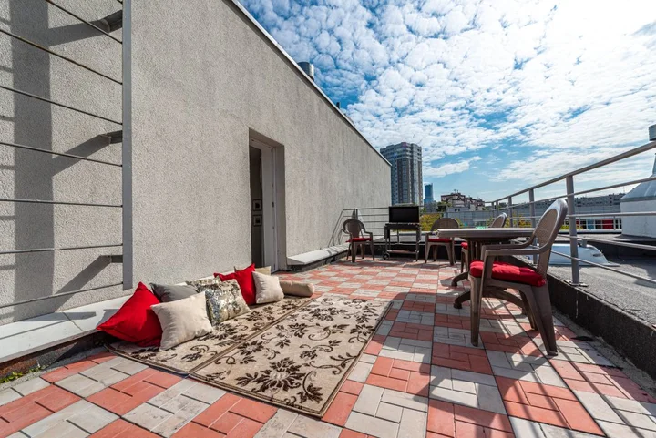 Екатеринбург: Son I Dush Na Strelochnikov 2 Apartments