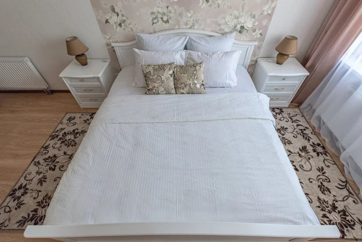 Екатеринбург: Son I Dush Na Strelochnikov 2 Apartments	
