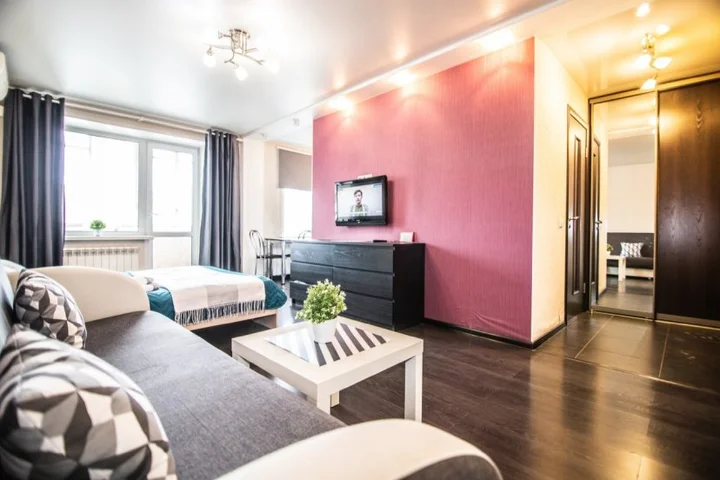Барнаул: Na Krasnoarmeyskom 112 Apartment