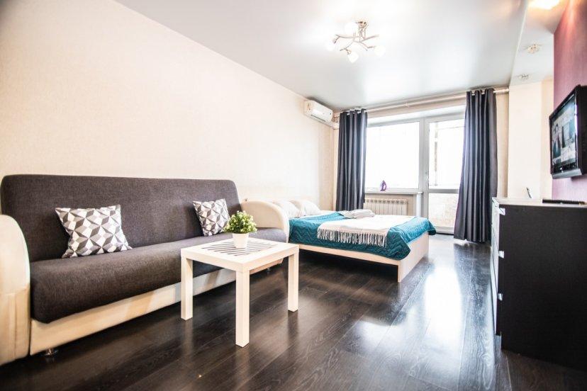 Барнаул: Na Krasnoarmeyskom 112 Apartment