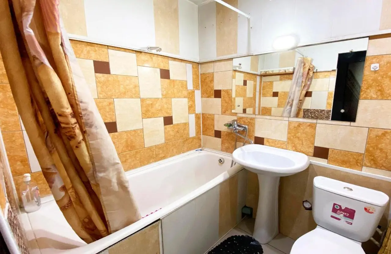 Бийск: Dobrye Sutki Apartment on Merlina 20