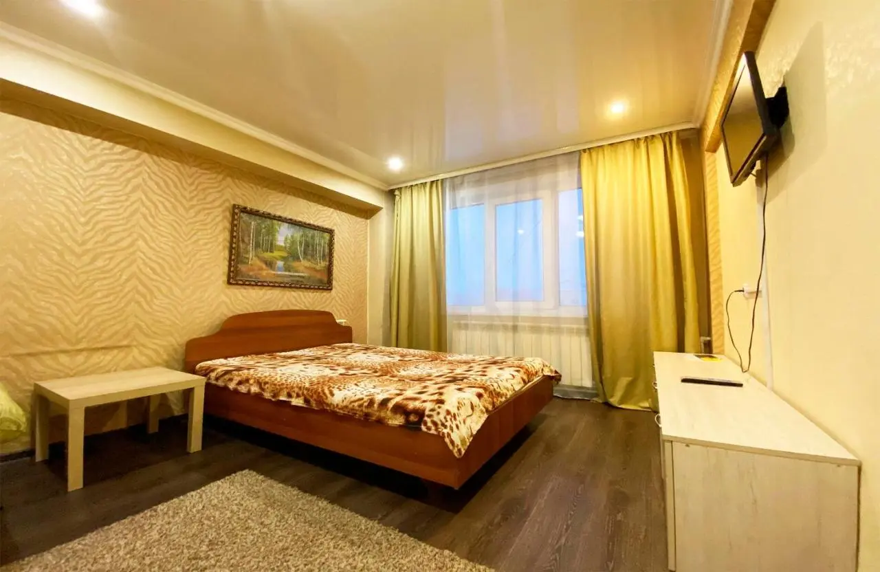 Бийск: Dobrye Sutki Apartment on Merlina 20