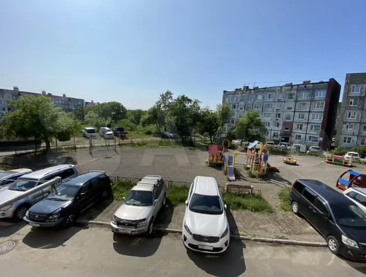 Петропавловск-Камчатский: Апартаменты Трехкомнатные Апартаменты на Карбышева 12