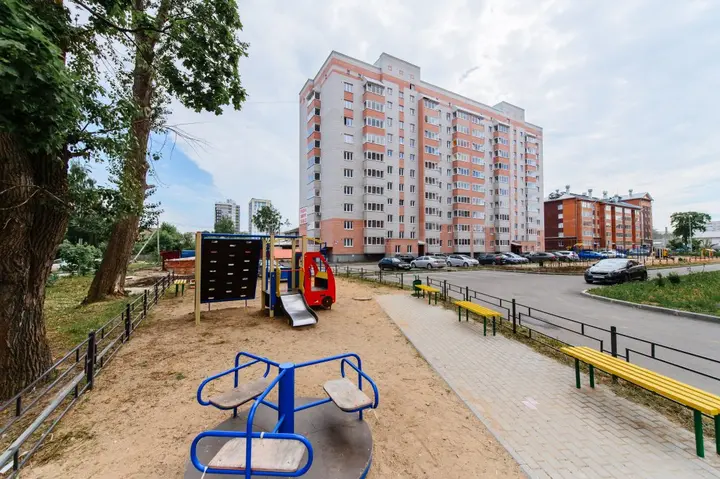 Вологда: Апартаменты на Солодунова