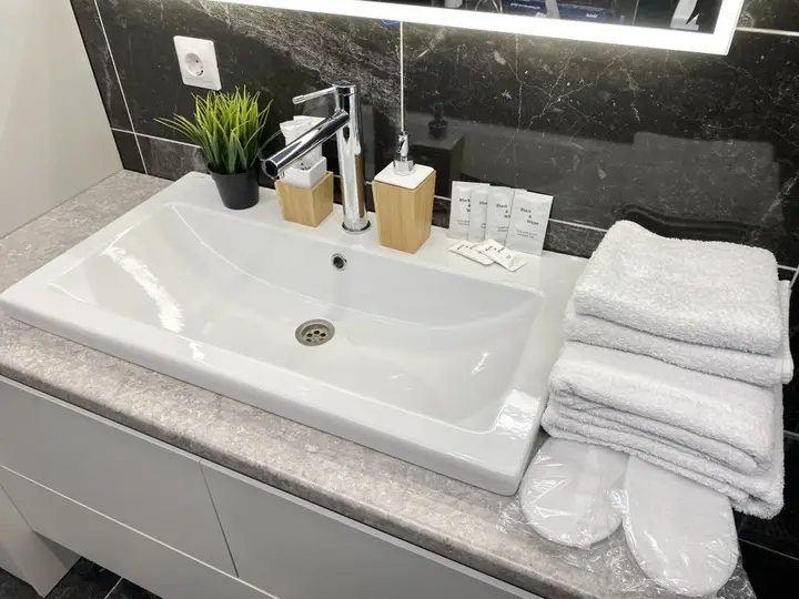 Бердск: Апартаменты в Изумрудном городке RestApart54
