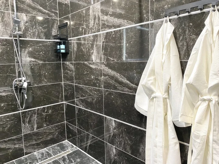 Бердск: Апартаменты в Изумрудном городке RestApart54