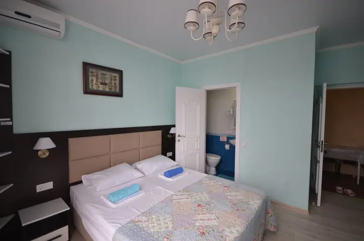 Геленджик: V Tsentre Gelendzhika Guest House