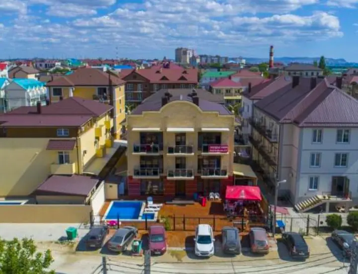 Витязево: Vavilon (Vitjazevo)