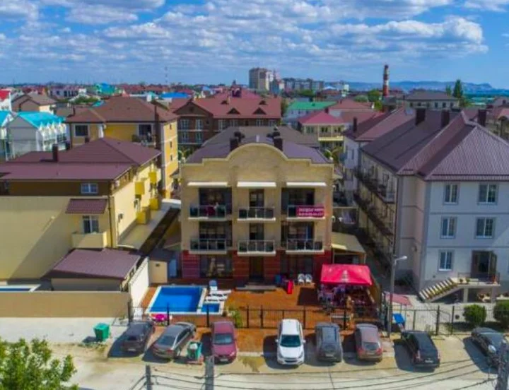Витязево: Vavilon (Vitjazevo)